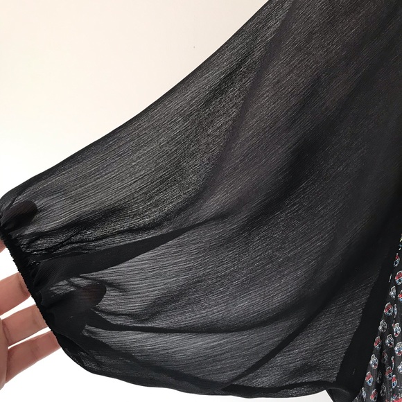 Wallpapher Sheer Mixed Print Blouse - Picture 2 of 7